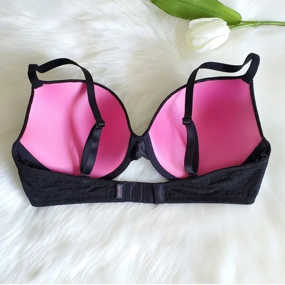 Victoria's Secret Pink Push-up Bra Size 36D - Picture 2 of 3